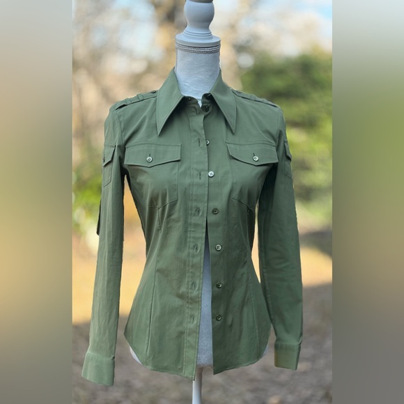 🦋 Michael Kors button down shirt - Picture 2 of 10